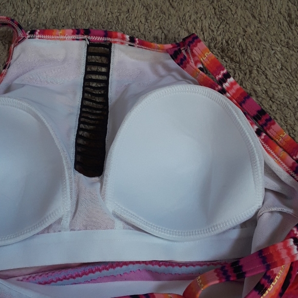 Colorful NWT Tummy Slimmer Bathing Suit Top - Picture 8 of 11